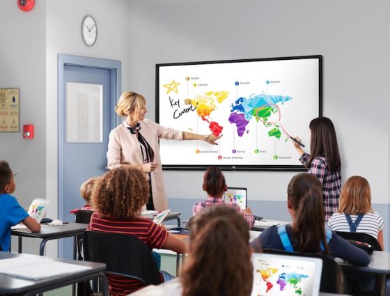 Interactive Flat Panel Display Use For Education
